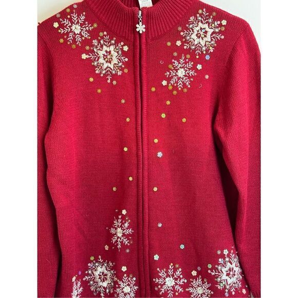 Red zip up sweater with snowflakes Size M - Picture 2 of 5